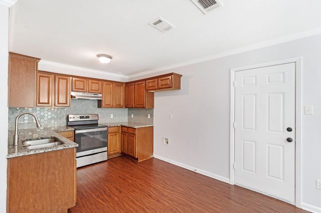 6433 Leana Avenue, Dallas, TX 75241