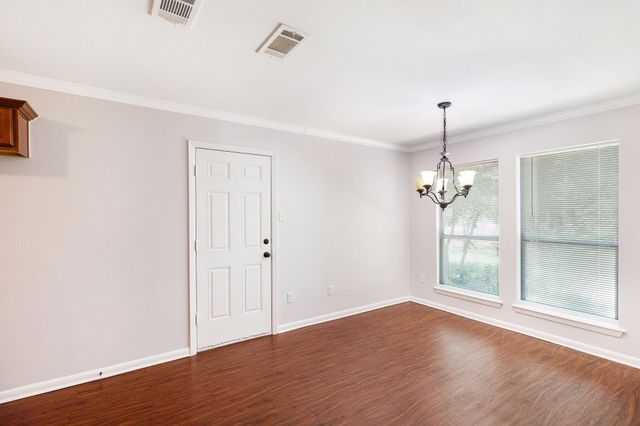 6433 Leana Avenue, Dallas, TX 75241