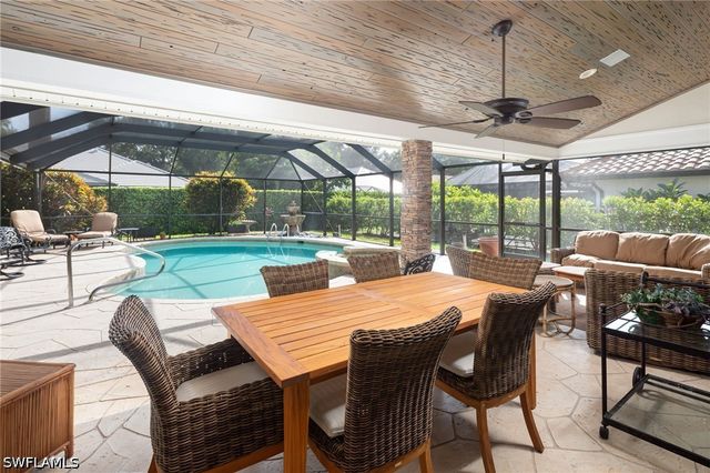 196 Monterey DR, Naples, FL 34119