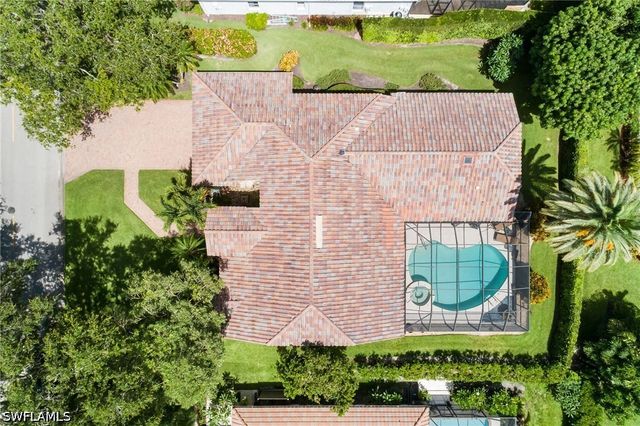 196 Monterey DR, Naples, FL 34119