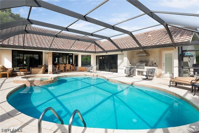 196 Monterey DR, Naples, FL 34119