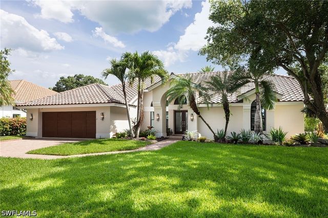 196 Monterey DR, Naples, FL 34119