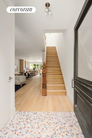 700 MONROE Street, New York City, NY 11221