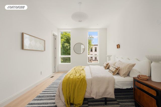 700 MONROE Street, New York City, NY 11221