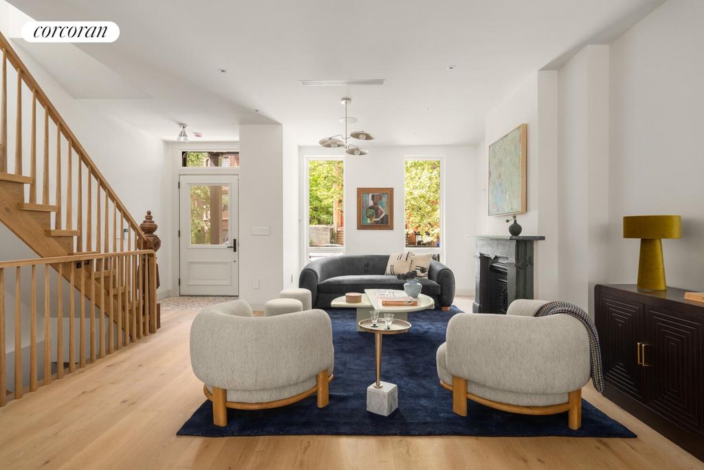 700 MONROE Street, New York City, NY 11221