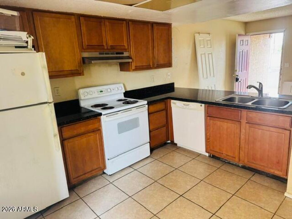 4828 W ORANGEWOOD Avenue 105, Glendale, AZ 85301 — photo 3