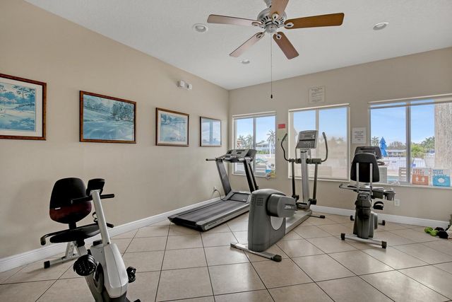646 Snug Harbor Drive H410, Boynton Beach, FL 33435