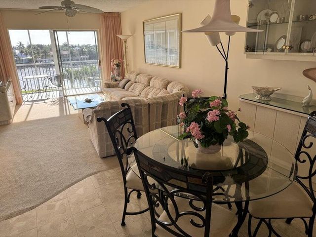 646 Snug Harbor Drive H410, Boynton Beach, FL 33435