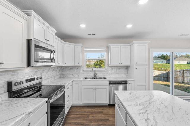 5556 SWEETGUM CIR, Columbia, MO 65202