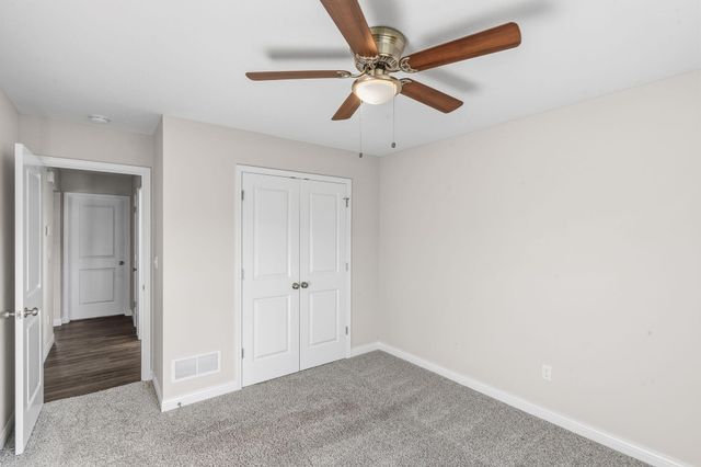 5556 SWEETGUM CIR, Columbia, MO 65202