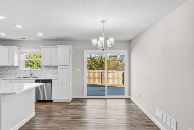 5556 SWEETGUM CIR, Columbia, MO 65202