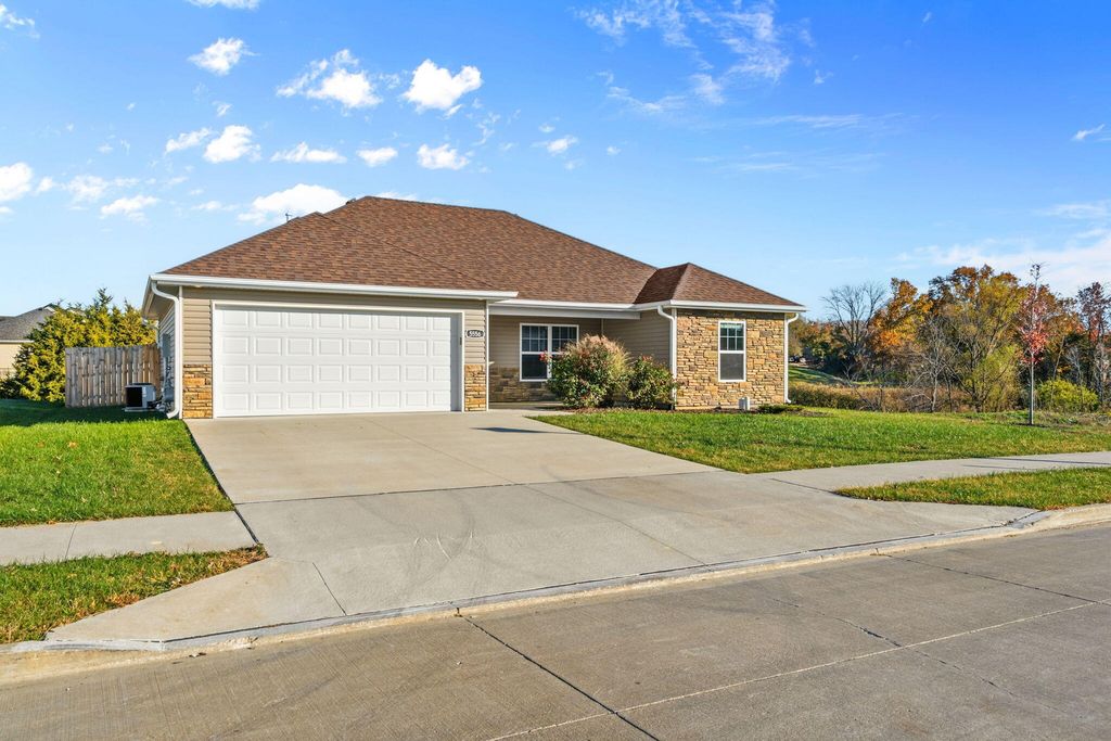 5556 SWEETGUM CIR, Columbia, MO 65202