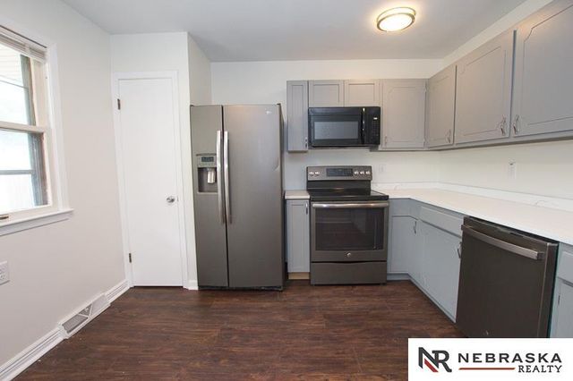 4100 Greenwood Street, Lincoln, NE 68504