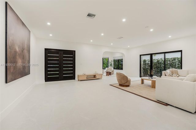 1344 SW 18th St, Miami, FL 33145