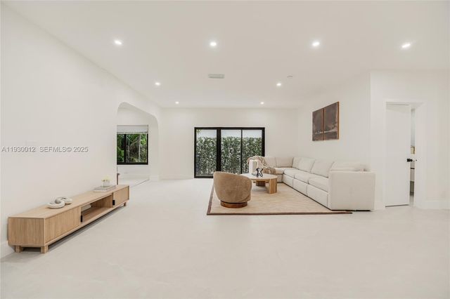 1344 SW 18th St, Miami, FL 33145