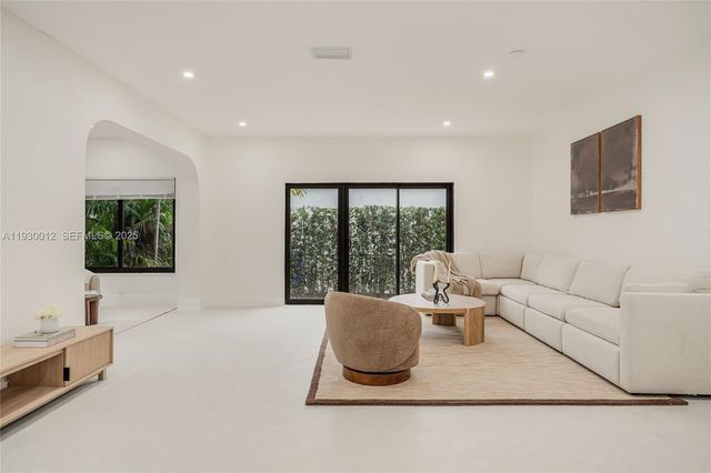 1344 SW 18th St, Miami, FL 33145