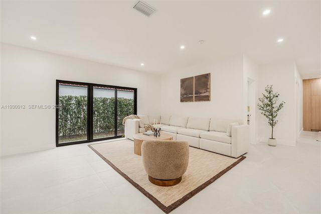 1344 SW 18th St, Miami, FL 33145