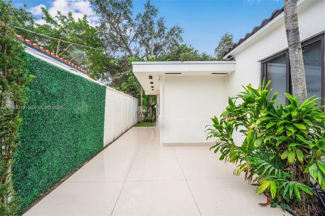 1344 SW 18th St, Miami, FL 33145