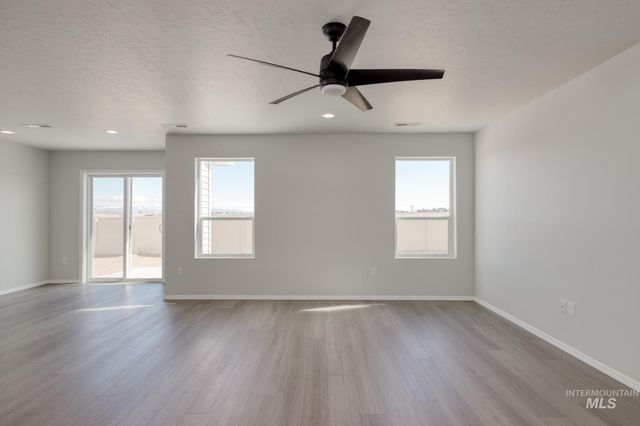 1647 Dyer St, Middleton, ID 83644