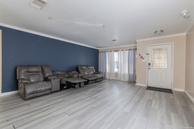 7154 Elusive Pass, San Antonio, TX 78233