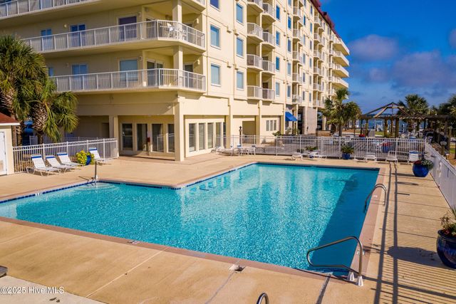 100 Olde Towne Yacht Club Drive 411 + A18, Beaufort, NC 28516