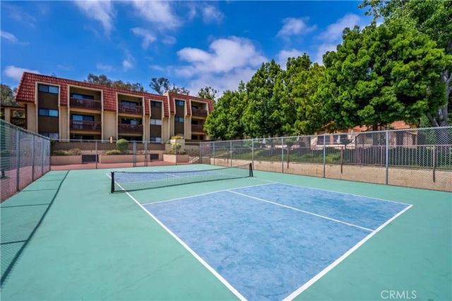 2501 Temple Ave Avenue 104, Signal Hill, CA 90755