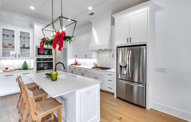 209 Herons Bay Circle, Madison, MS 39110