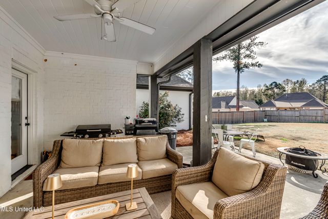 209 Herons Bay Circle, Madison, MS 39110