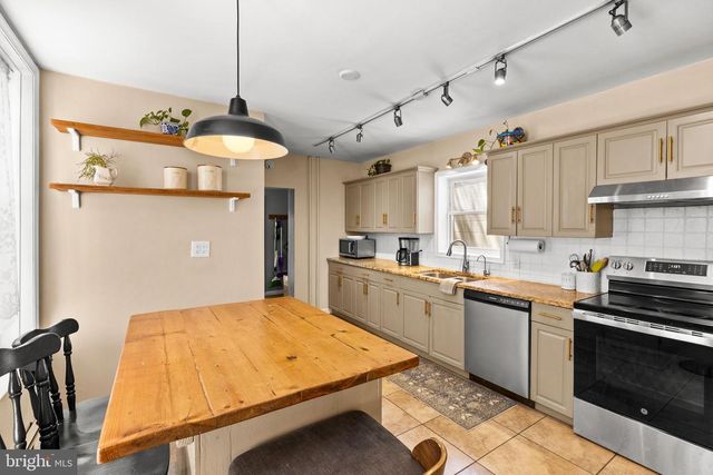 322 NEW HOLLAND AVE, Lancaster, PA 17602