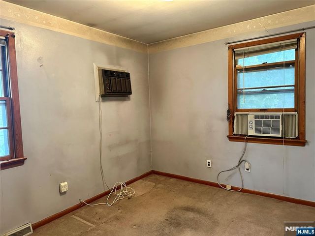 70 Orchard Street, Garfield, NJ 07026