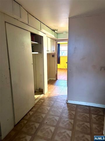 70 Orchard Street, Garfield, NJ 07026