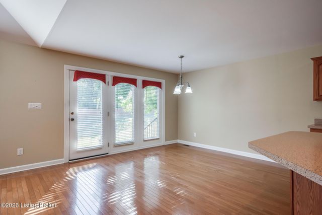 3909 Mulberry Row Way, Louisville, KY 40299