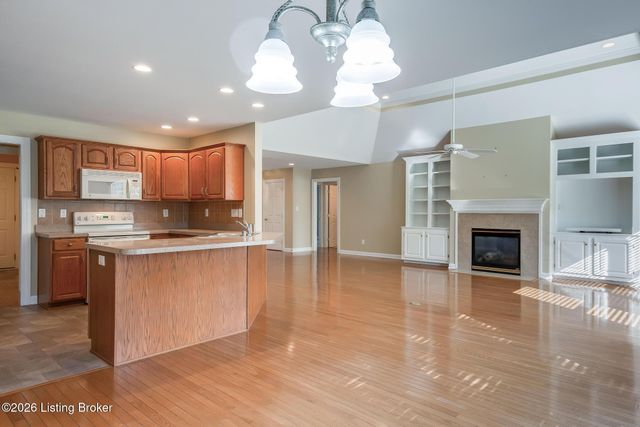 3909 Mulberry Row Way, Louisville, KY 40299
