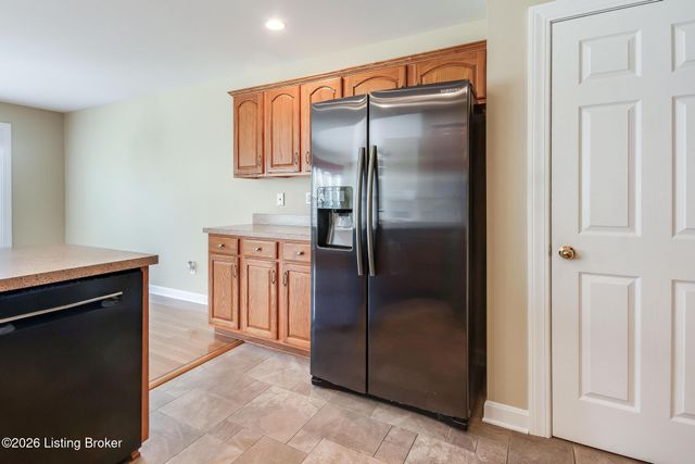3909 Mulberry Row Way, Louisville, KY 40299