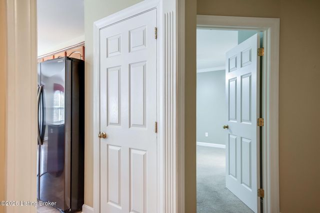 3909 Mulberry Row Way, Louisville, KY 40299