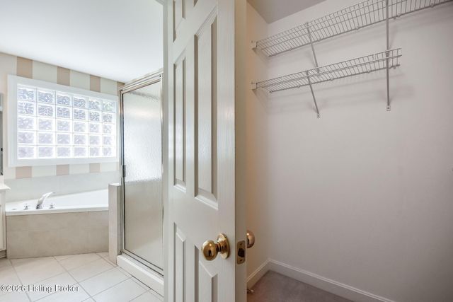 3909 Mulberry Row Way, Louisville, KY 40299