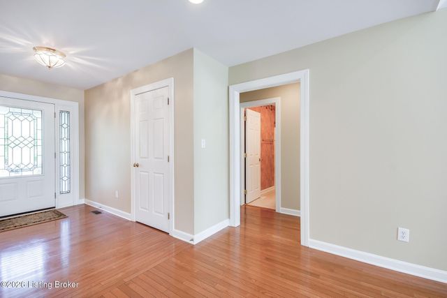 3909 Mulberry Row Way, Louisville, KY 40299