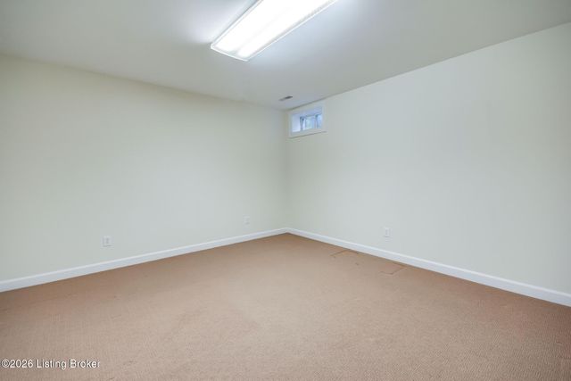 3909 Mulberry Row Way, Louisville, KY 40299