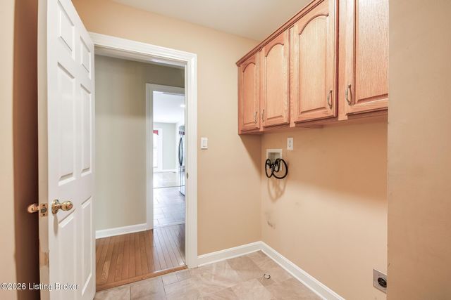 3909 Mulberry Row Way, Louisville, KY 40299