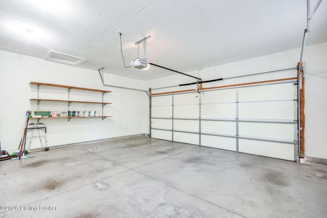 3909 Mulberry Row Way, Louisville, KY 40299
