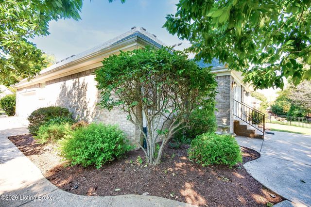 3909 Mulberry Row Way, Louisville, KY 40299