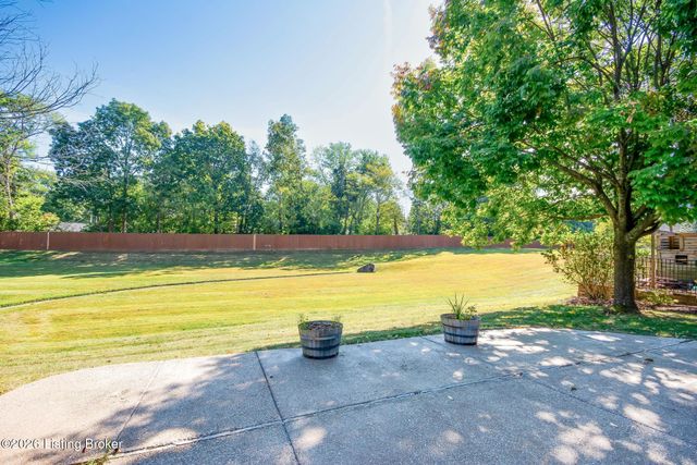 3909 Mulberry Row Way, Louisville, KY 40299