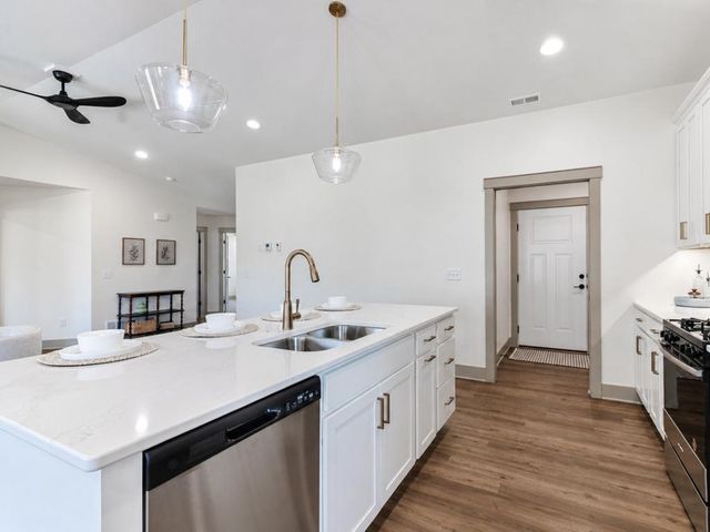 309 Pinehurst Drive, Mankato, MN 56001