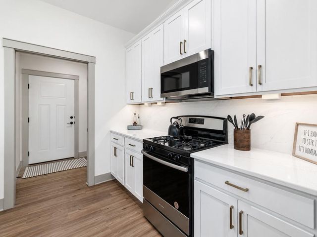 309 Pinehurst Drive, Mankato, MN 56001