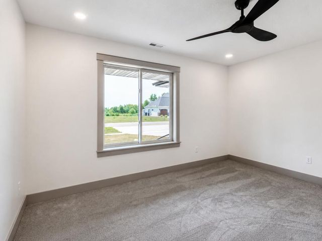 309 Pinehurst Drive, Mankato, MN 56001