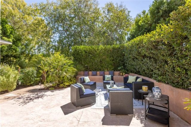 4315 Olive Avenue, Long Beach, CA 90807