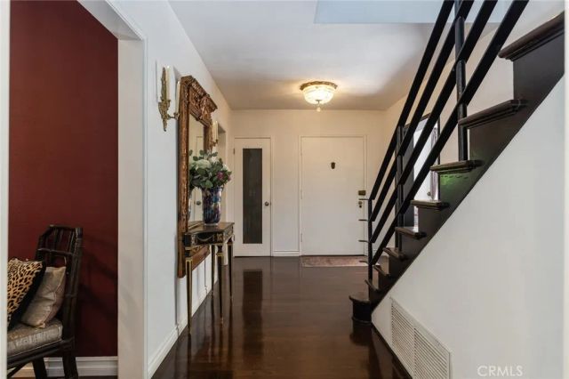 4315 Olive Avenue, Long Beach, CA 90807