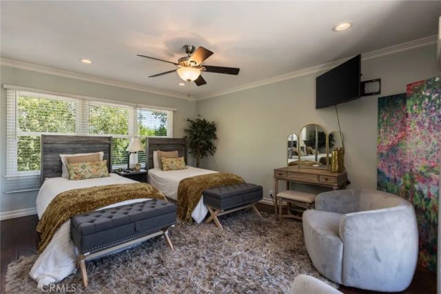 4315 Olive Avenue, Long Beach, CA 90807