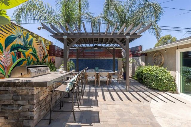 4315 Olive Avenue, Long Beach, CA 90807