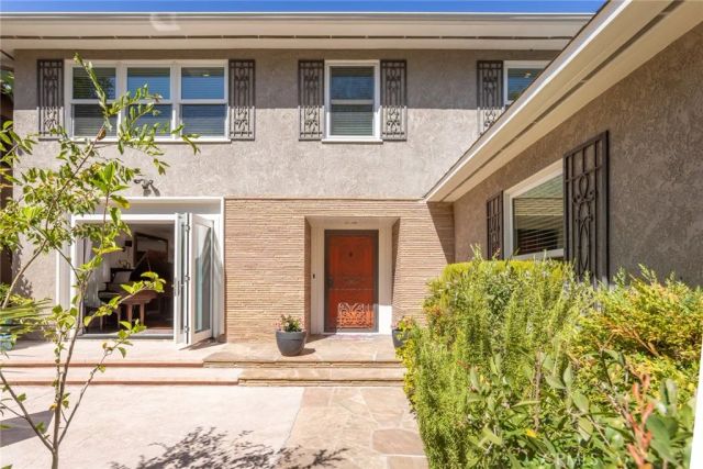 4315 Olive Avenue, Long Beach, CA 90807